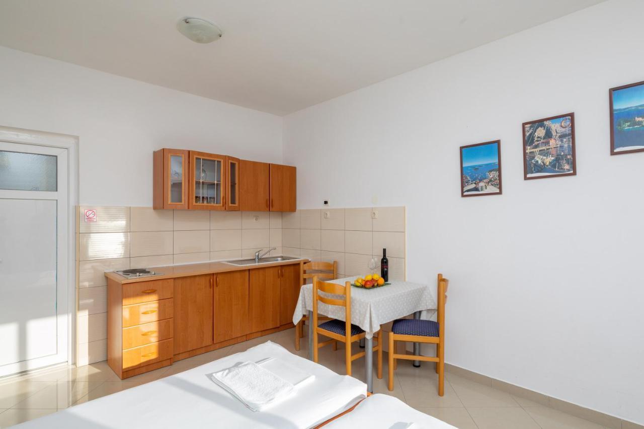 Seaview Apartments Grizelj Duće Buitenkant foto